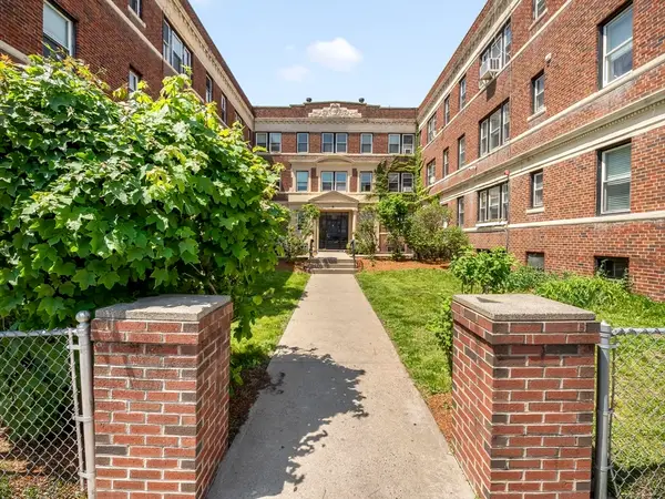 8 Walnut St #28, Everett, MA 02149