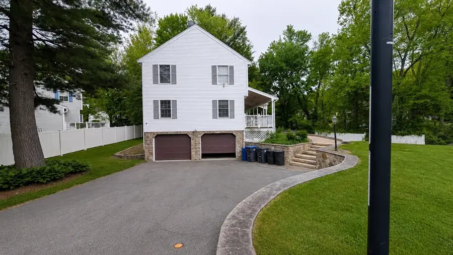 19 Hideaway Ln, Methuen, MA 01844 - #3