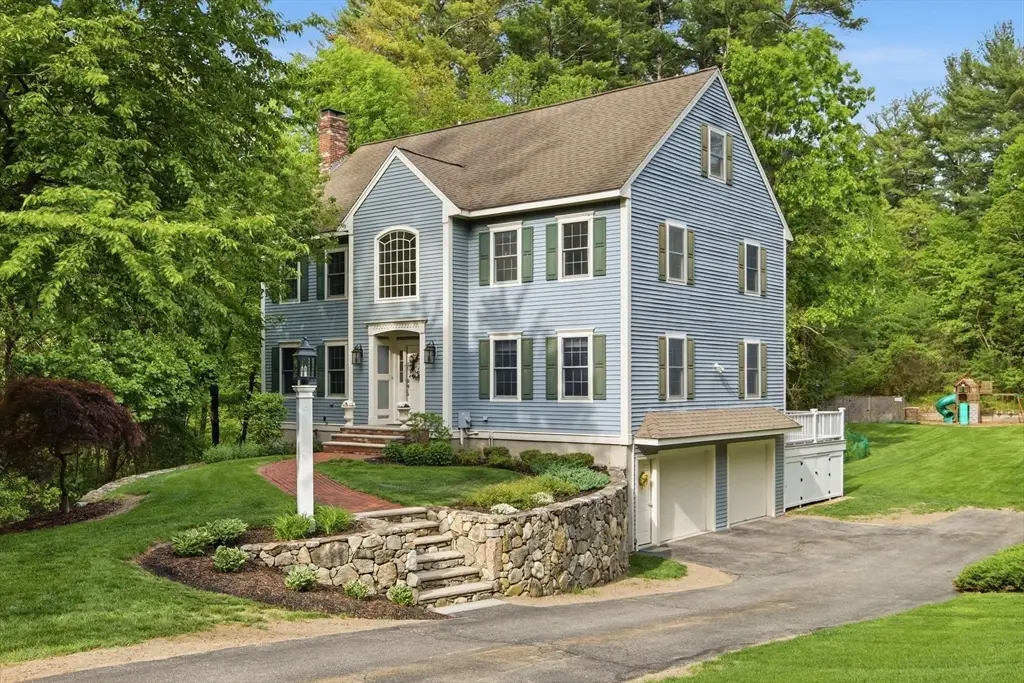 2 Stonecleave Rd, North Reading, MA 01864 - #1