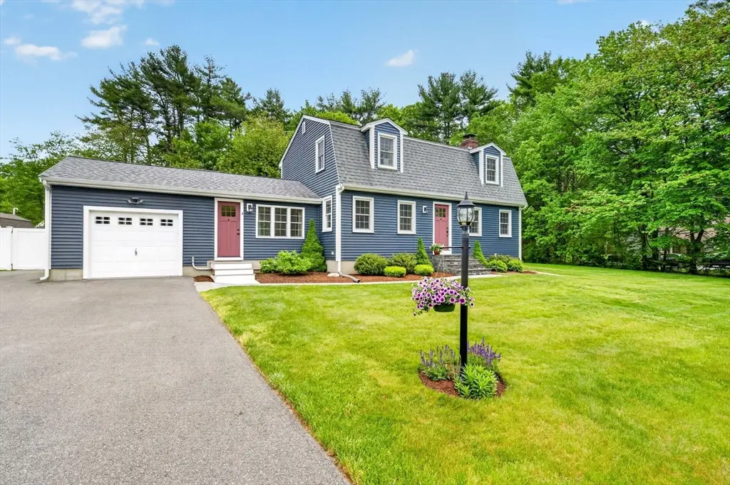 4 Dean Street, Assonet, MA 02702 - #1