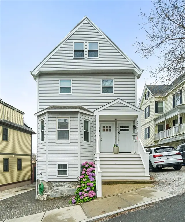 30-32 Oakland St, Newton, MA 02458 - #3