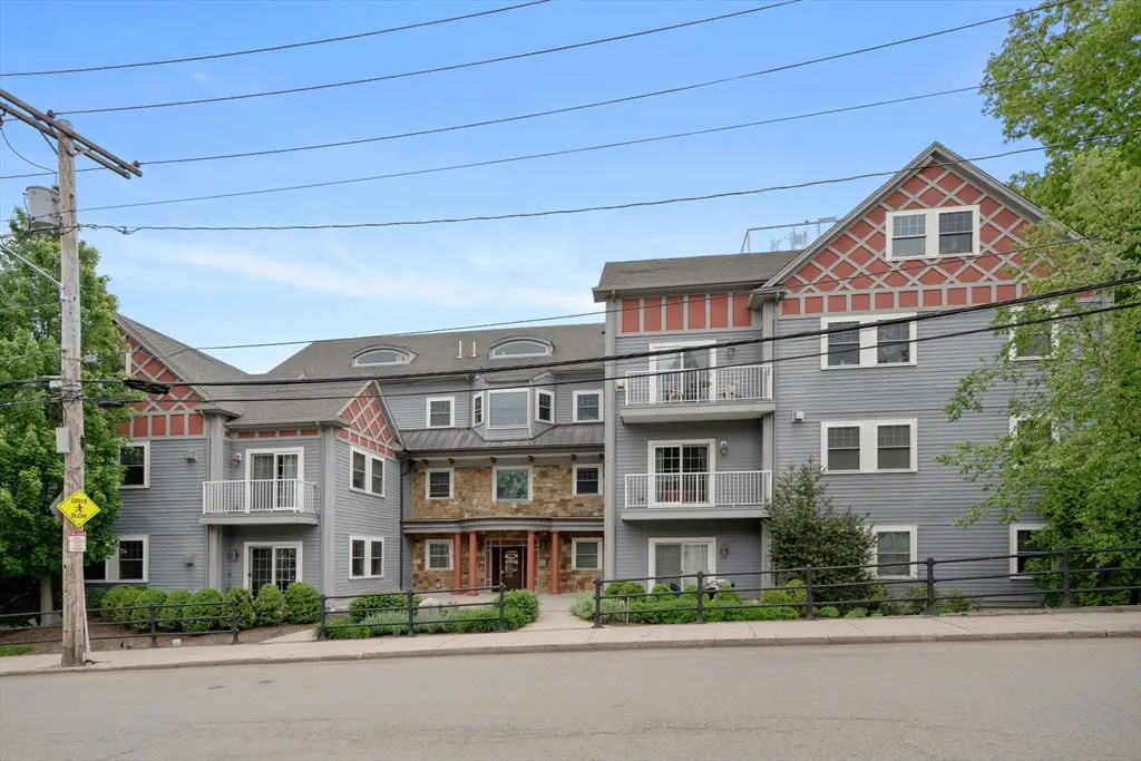224 Florence Street #3, Boston, MA 02131 - #1