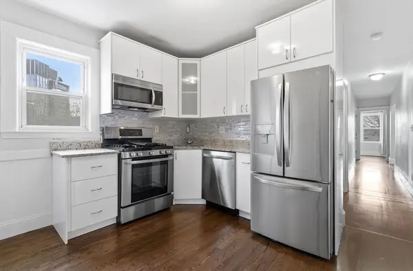 20 Connecticut Ave #2, Somerville, MA 02145