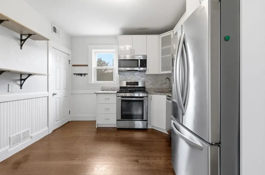 20 Connecticut Ave #2, Somerville, MA 02145 - #3