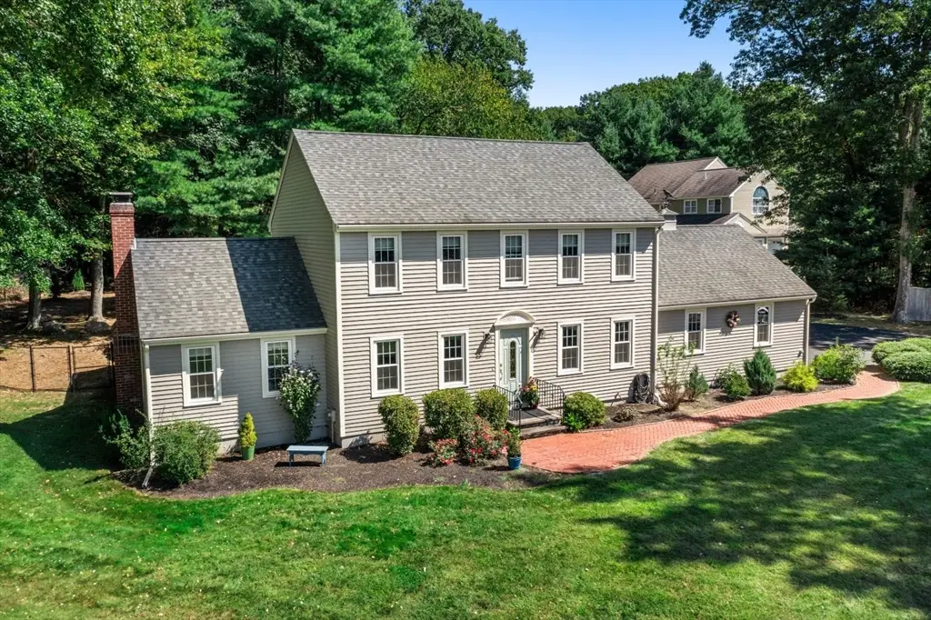 3 Jonathans Way, Upton, MA 01568 - #1