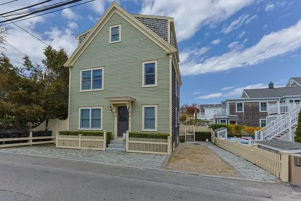 3 Franklin Street #Unit 2, Provincetown, MA 02657