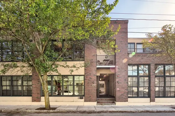100 Erie Street #10, Cambridge, MA 02139
