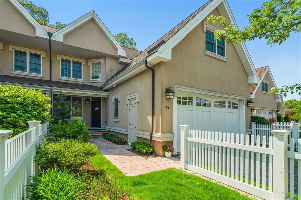 287 Langley Rd #43, Newton, MA 02459 - #1