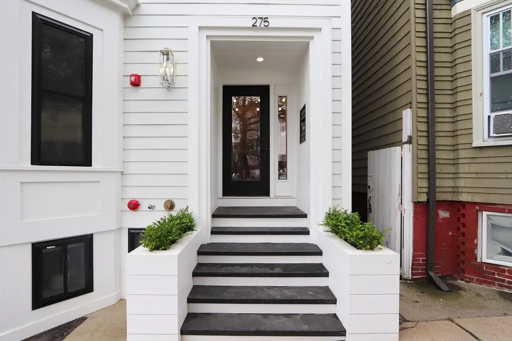 275 Webster, Boston, MA 02128 - #1