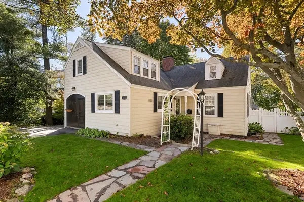 27 Park Circle, Arlington, MA 02476