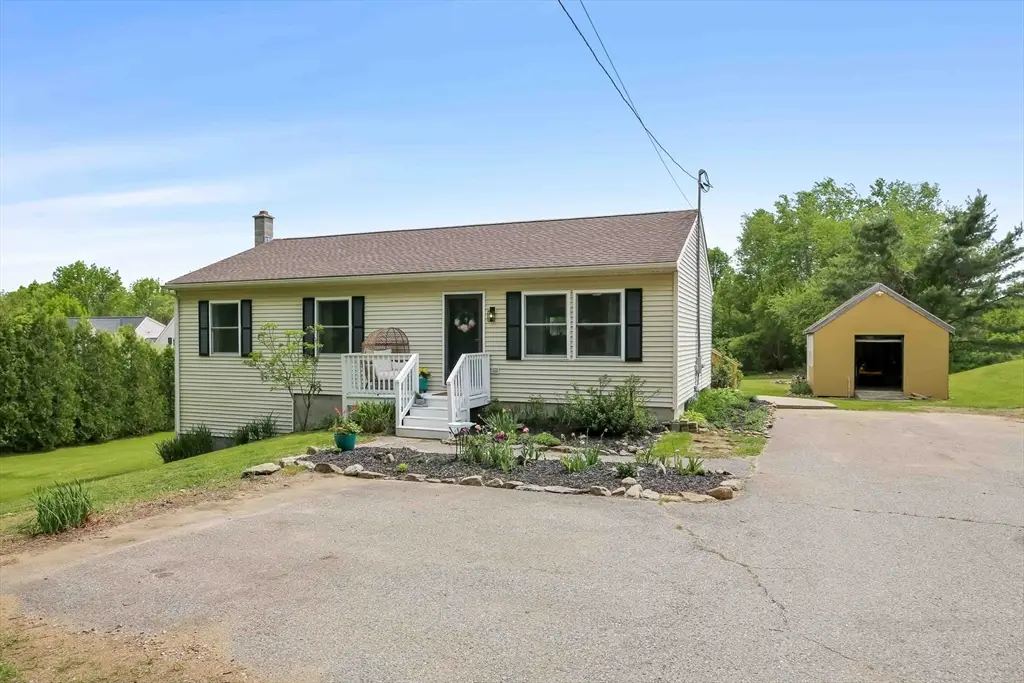 815 Wauwinet Rd, Barre, MA 01005 - #1