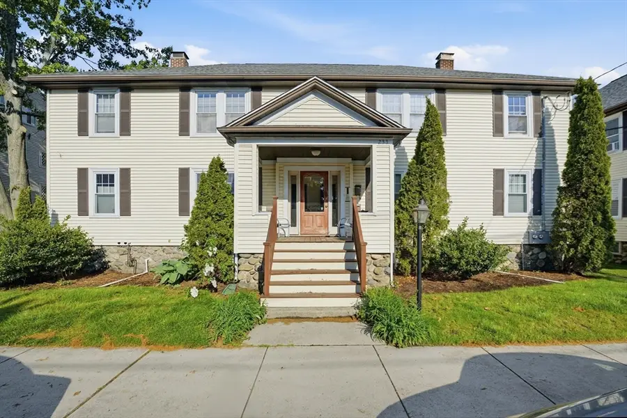 233 Lowell St #1, Waltham, MA 02453 - #3