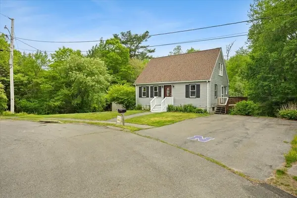 111 Downing Dr, Taunton, MA 02780