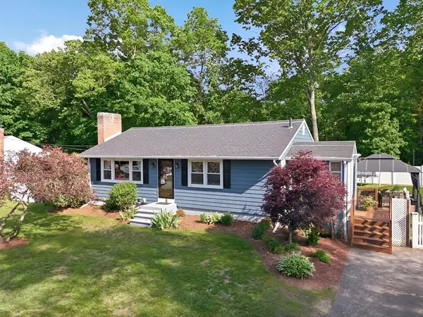 2 Fairmeadow Rd, Wilmington, MA 01887