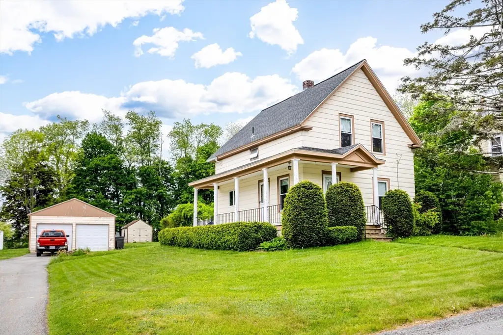 54 Charles St, Gardner, MA 01440 - #1