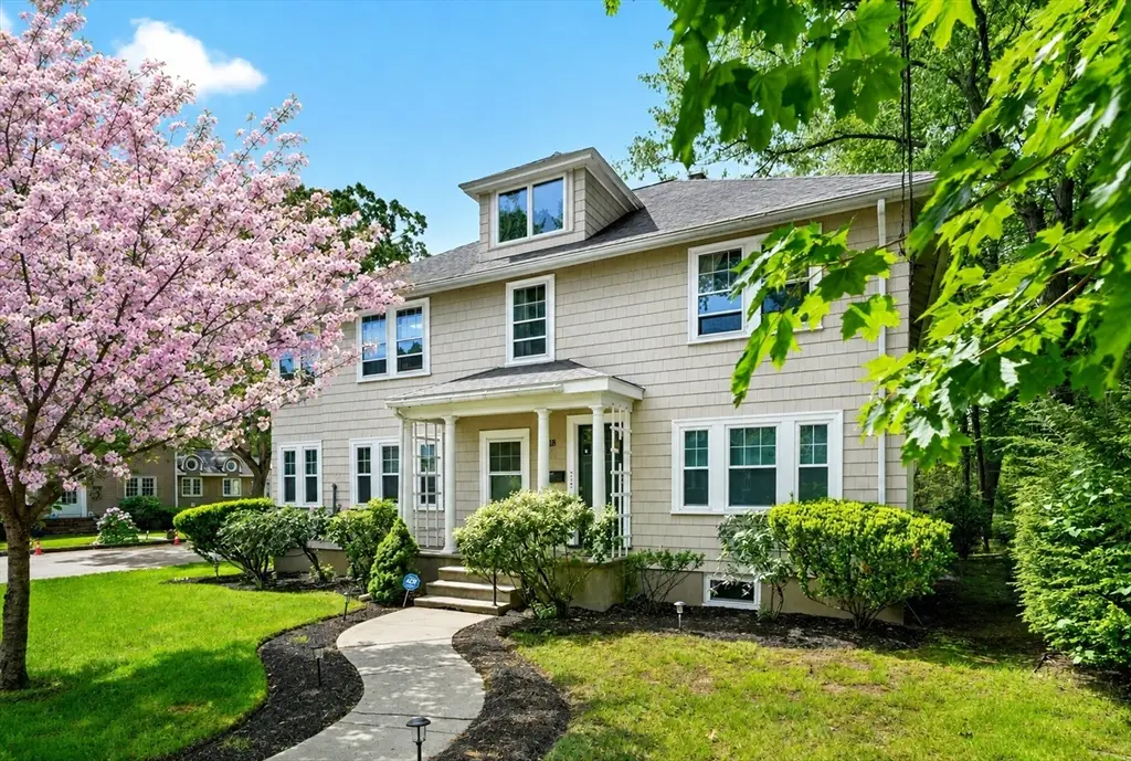 288 Auburndale Ave #B, Newton, MA 02466 - #1