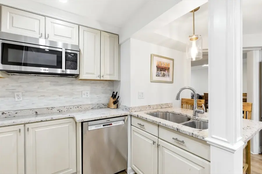 9 Park St. #8, Boston, MA 02122 - #3