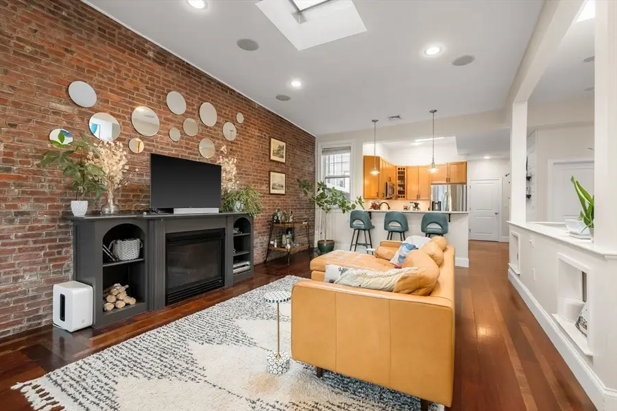 133 I St #3, Boston, MA 02127 - #3