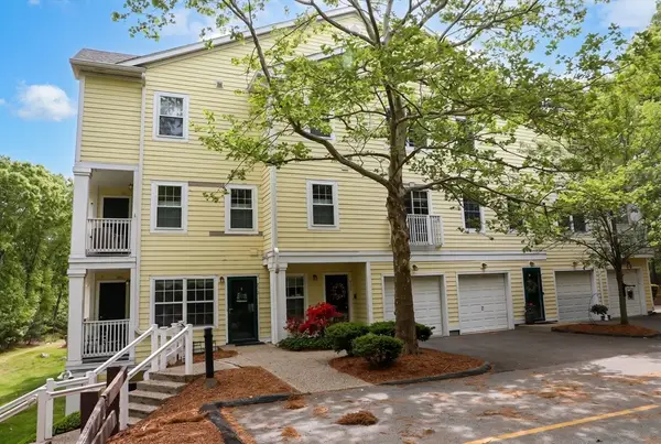 713 Gazebo Circle #713, Reading, MA 01867
