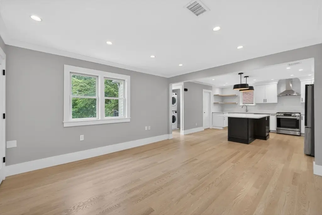 29 Hanson St #2, Somerville, MA 02143 - #1