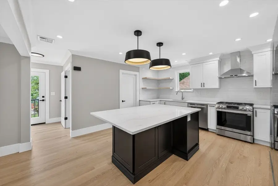 29 Hanson St #2, Somerville, MA 02143 - #2