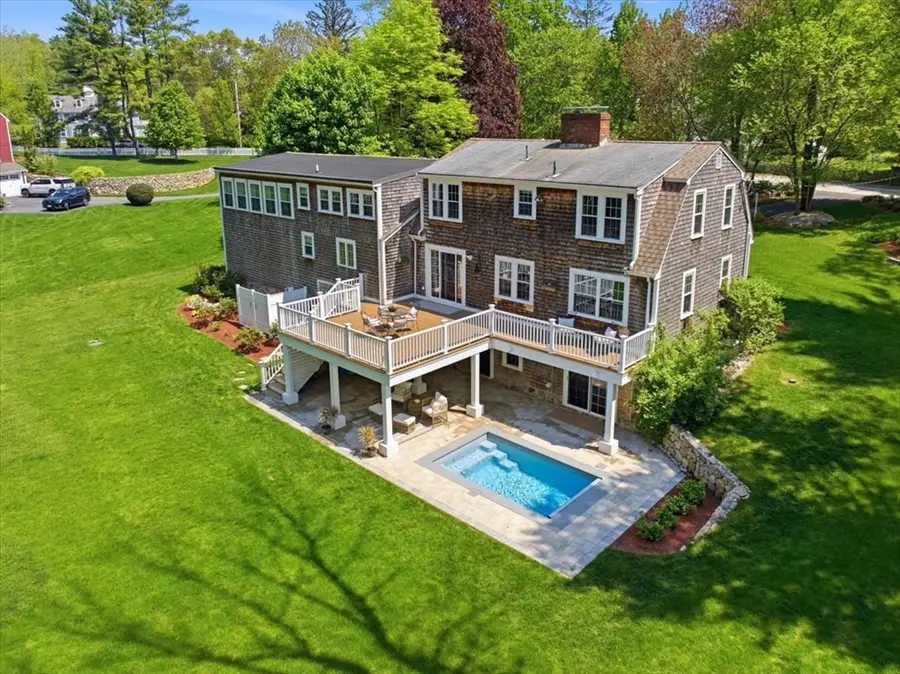 8 Bridge St, Norwell, MA 02061 - #2