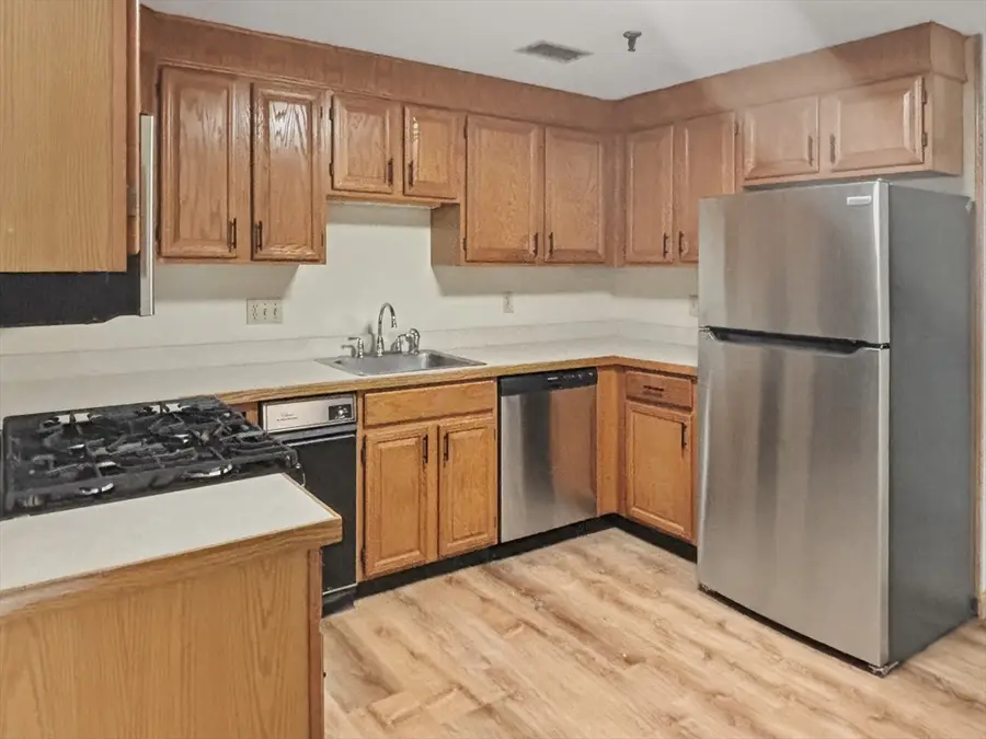 45 Christopher Dr #105, Methuen, MA 01844 - #3