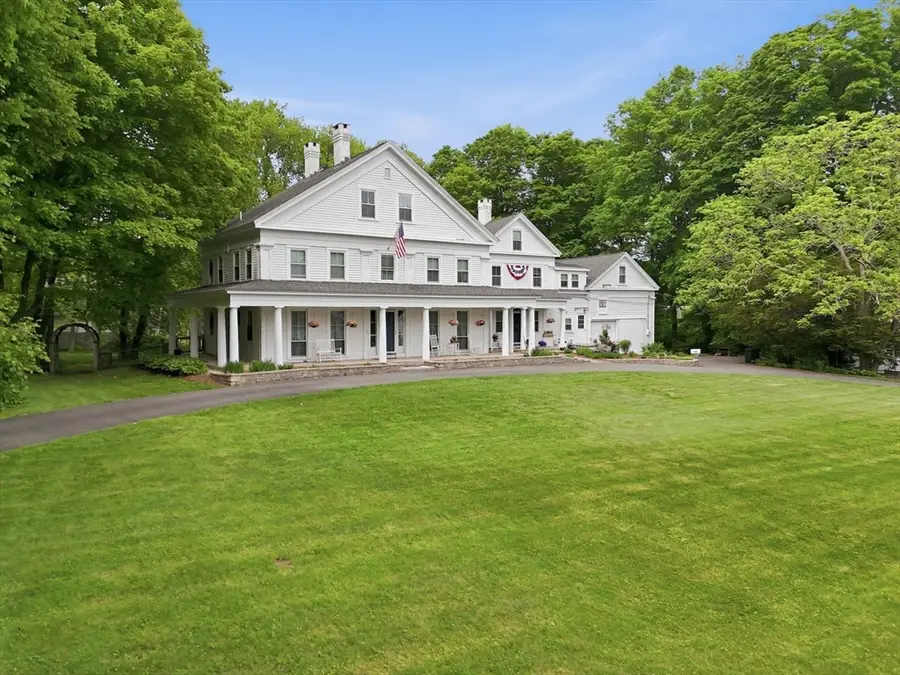 204 Village St, Medway, MA 02053 - #2