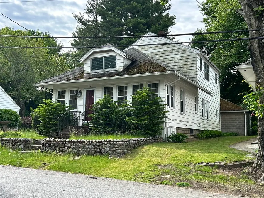 17 Carroll St, Milford, MA 01757 - #2