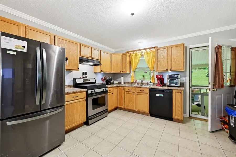 83 Buckley Blvd #83, Chicopee, MA 01020 - #3