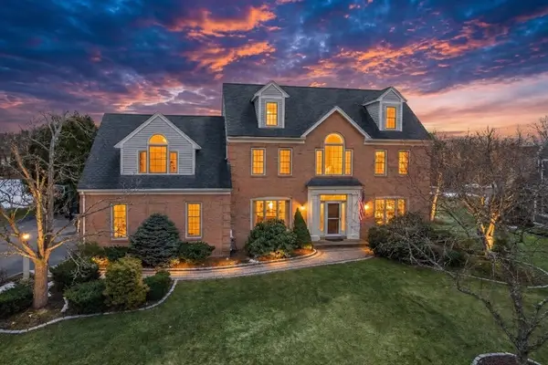 4 Gale Meadow Way, Westborough, MA 01581
