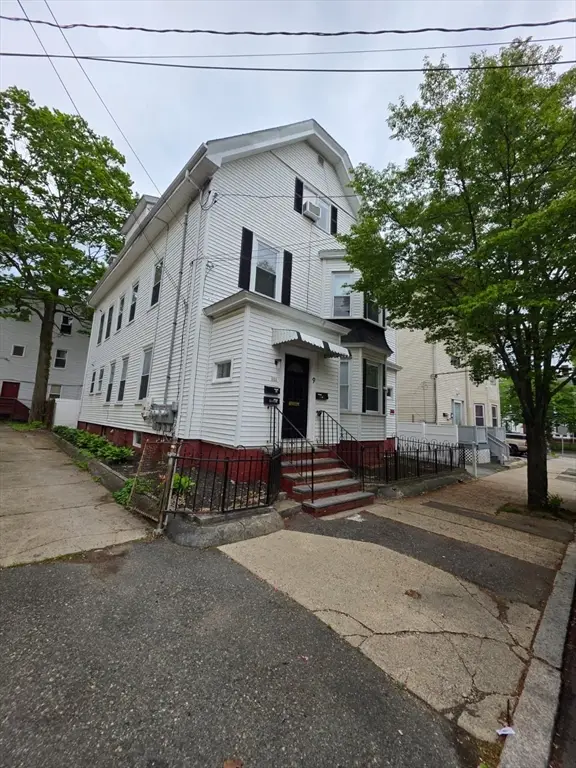9 Hamilton Ave, Lynn, MA 01902 - #3