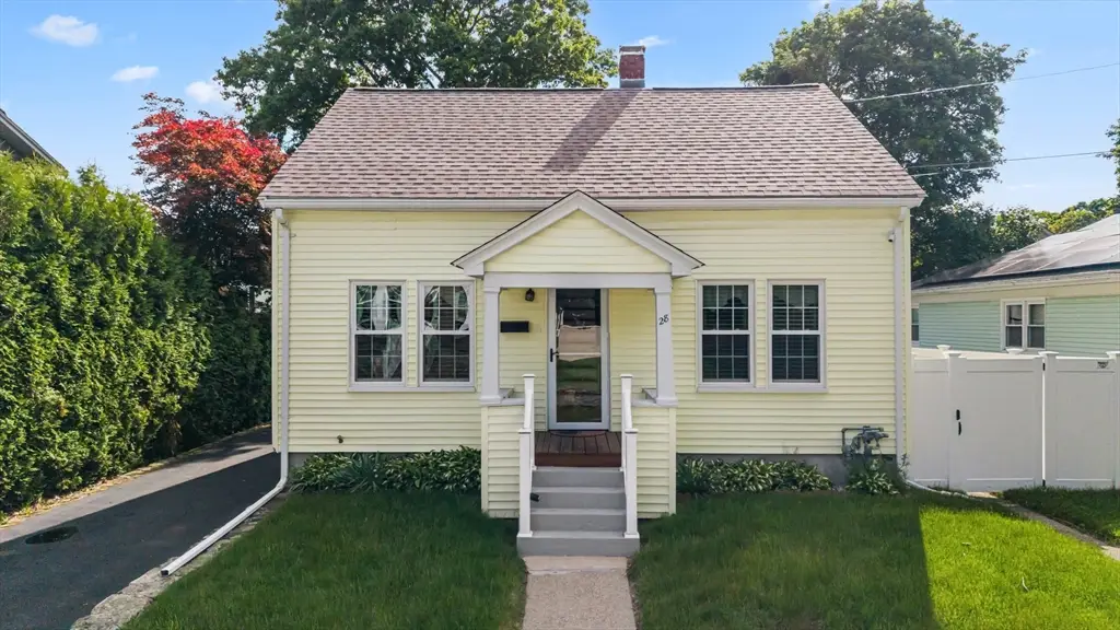 28 Spring St, Webster, MA 01570 - #1