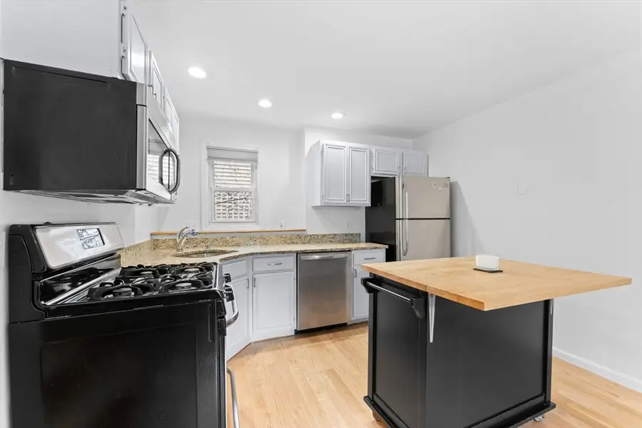 224 W 6th St #1, Boston, MA 02127 - #3