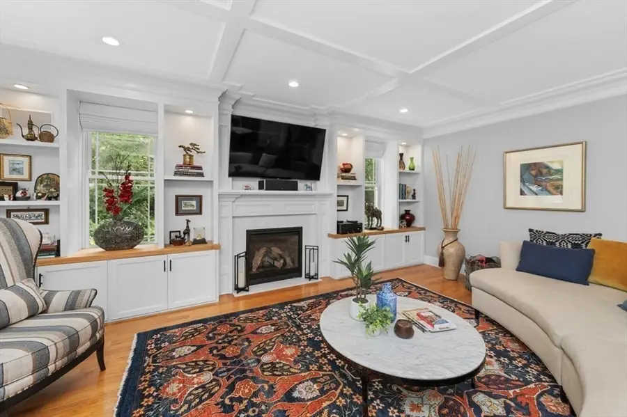 456 Chestnut St, Needham, MA 02492 - #3