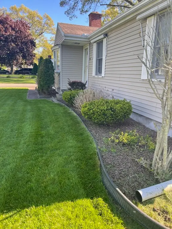 106 Deslauriers St, Chicopee, MA 01020 - #2