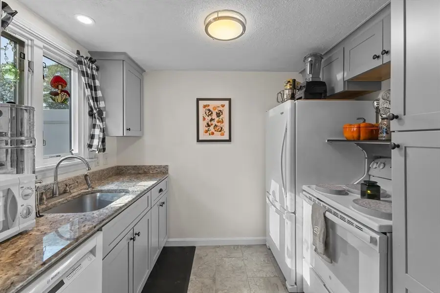371 Lancaster St #3, West Boylston, MA 01583 - #3