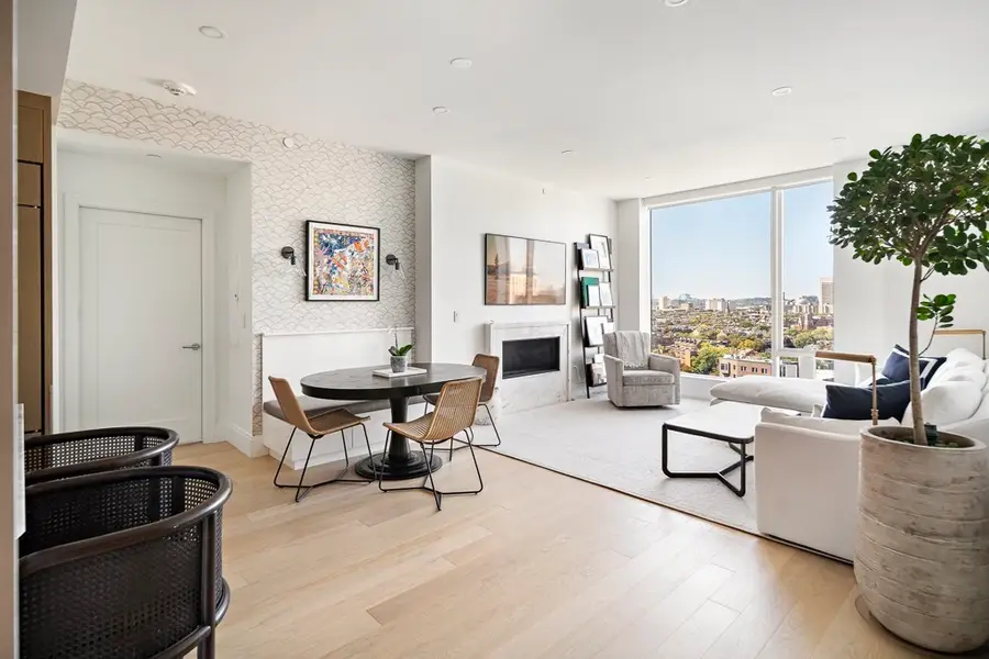 380 Harrison Ave #PH2H, Boston, MA 02118 - #2