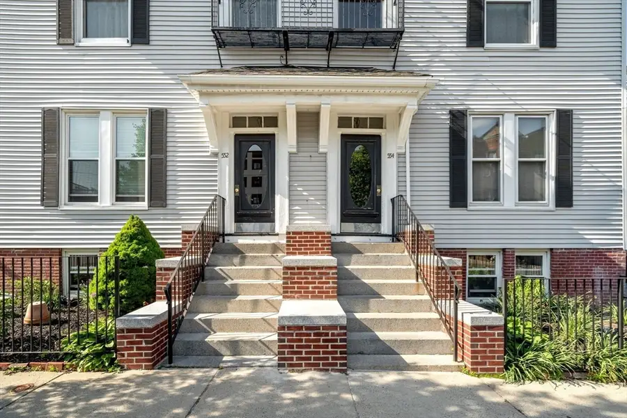 554 E 4th St #1B, Boston, MA 02127 - #2