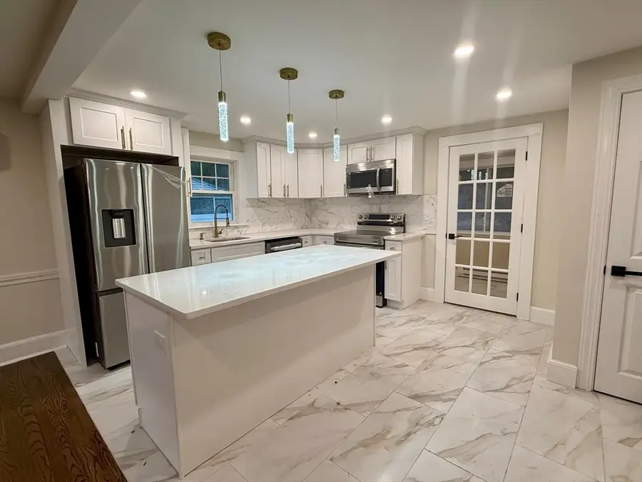 714 Lynnfield St, Lynn, MA 01904 - #3