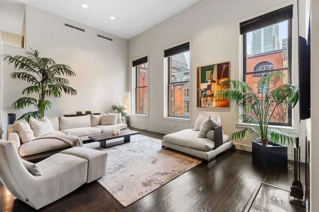 201 Newbury St #202, Boston, MA 02116 - #1