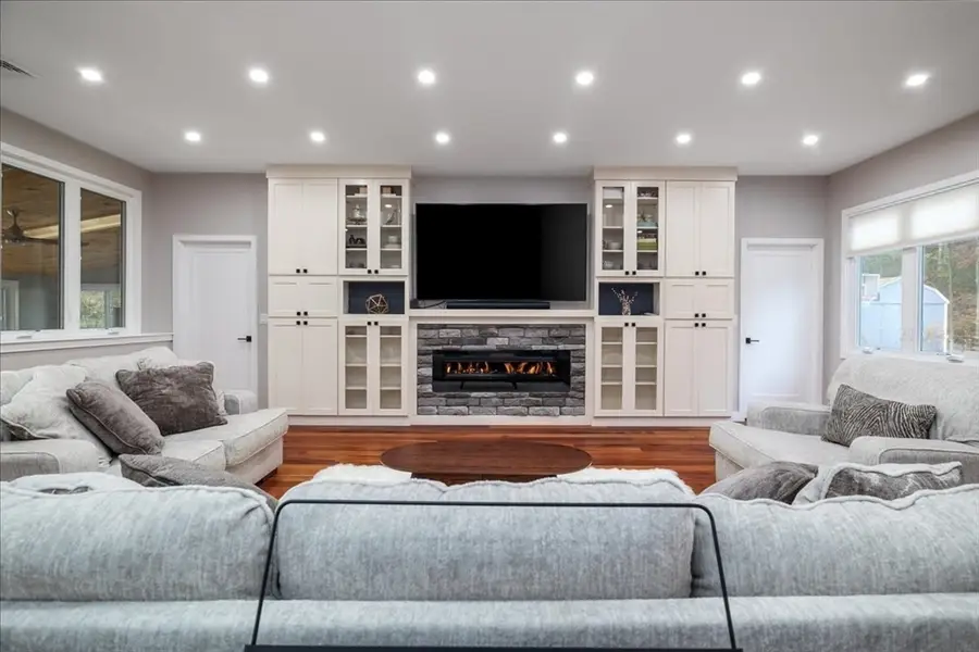 145 W River Street, Upton, MA 01568 - #2