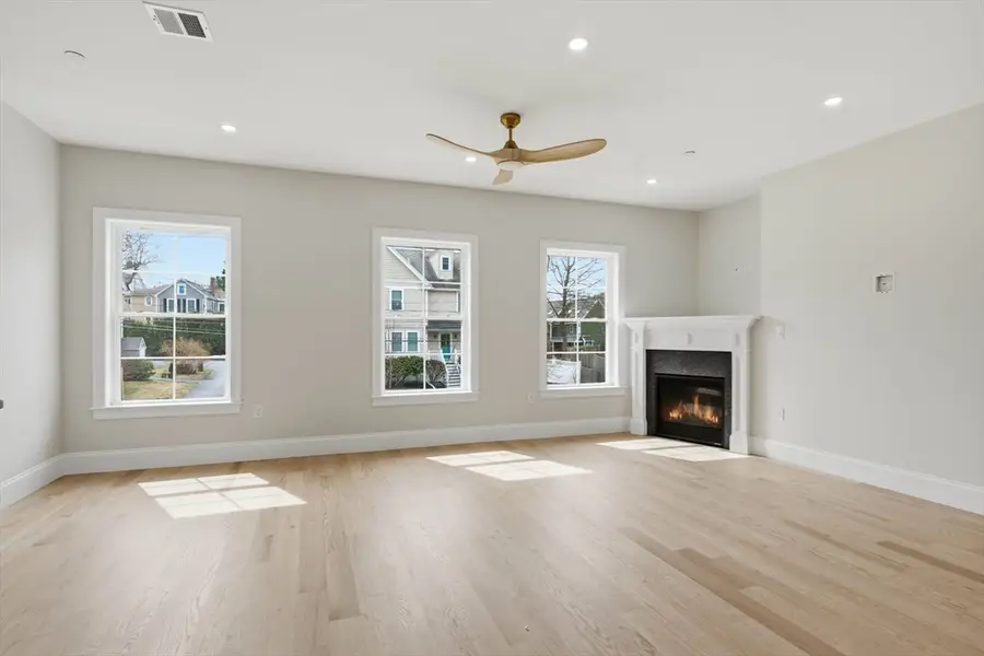 11 Washington Street #M, Ipswich, MA 01938 - #3