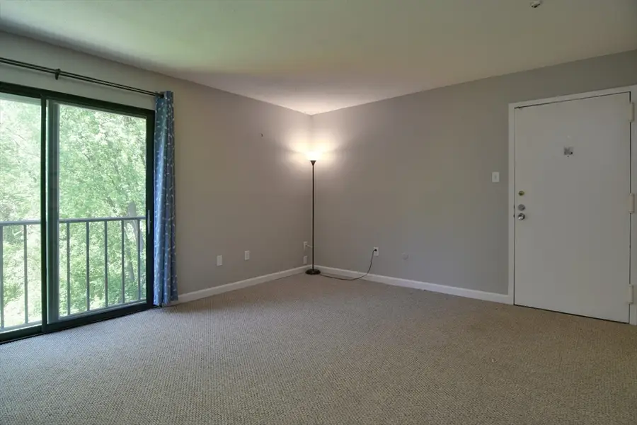 8 Village Way #10, Natick, MA 01760 - #3