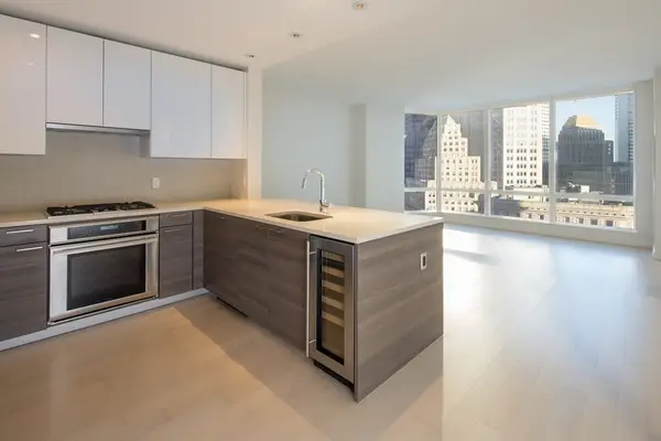 1 Franklin St #1709, Boston, MA 02110