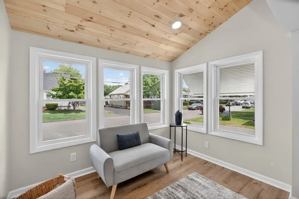 79 Kaveney St, Chicopee, MA 01020 - #1