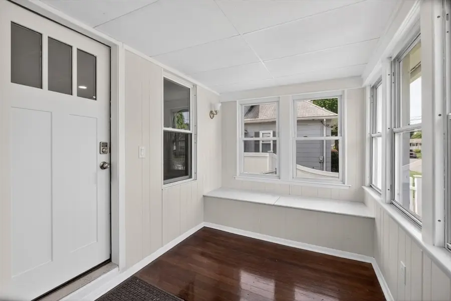79 Kaveney St, Chicopee, MA 01020 - #3