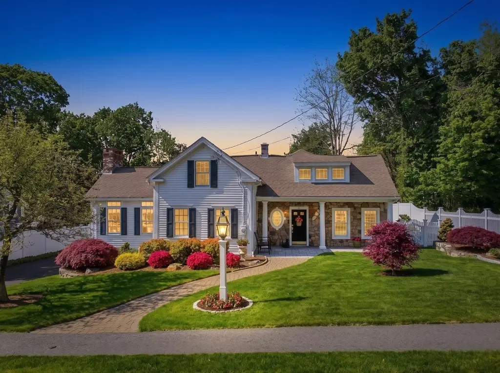 6 Church St, Grafton, MA 01519 - #1