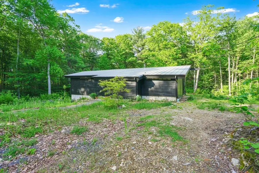 1146 Federal St, Belchertown, MA 01007 - #3