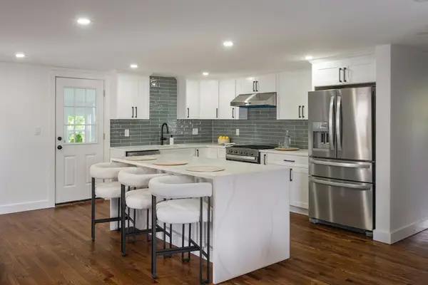 52 Valley Road, Boston, MA 02124